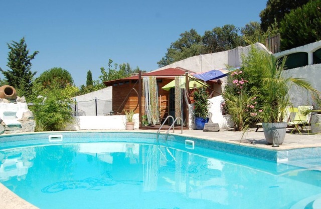 ORIGINAL PAILLOTE, EXOTIC GITE UNUSUAL AND INTIMATE SHARED POOL AQUABIKES