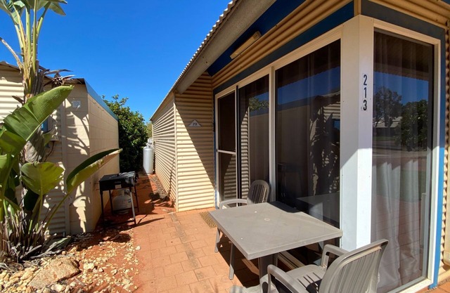 Osprey Holiday Village Unit 213/1 Bedroom - Villa with a Pool in the Complex