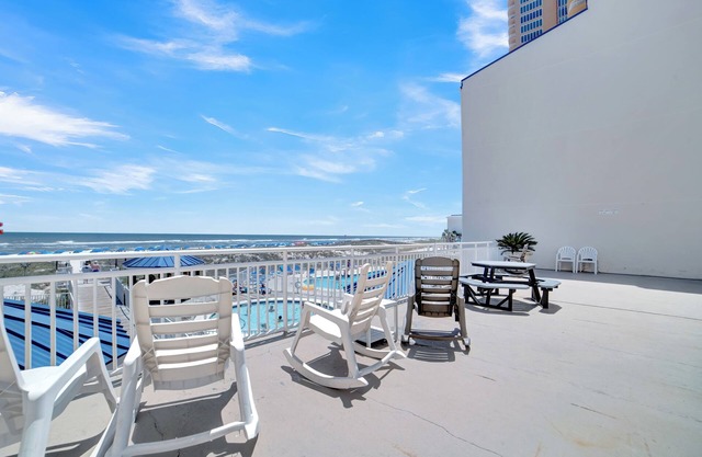 Outdoor Pool! | Gulf Front | Orange Beach, AL