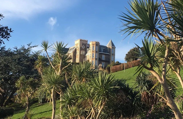 Outstanding Idyllic Ilfacombe seaside 2-bedroom apartment with sea views
