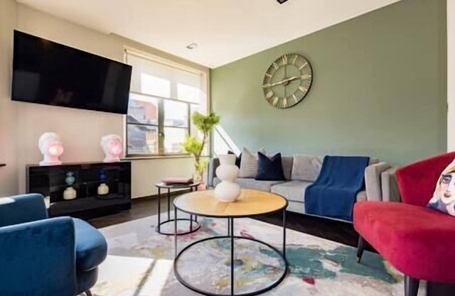 Oxford Circus Stat 2Bed 2.5Bath