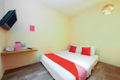 OYO 479 The Green Hotel