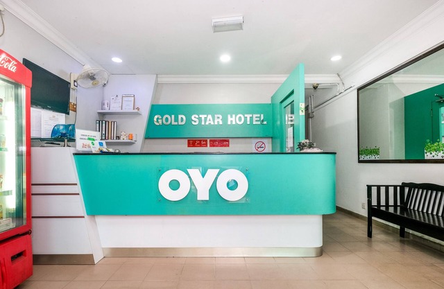 OYO 850 Gold Star Hotel