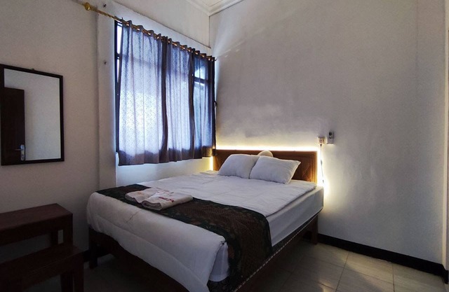 OYO 93867 Minso Inn Sepanjang