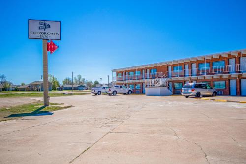 OYO Crossroads Inn