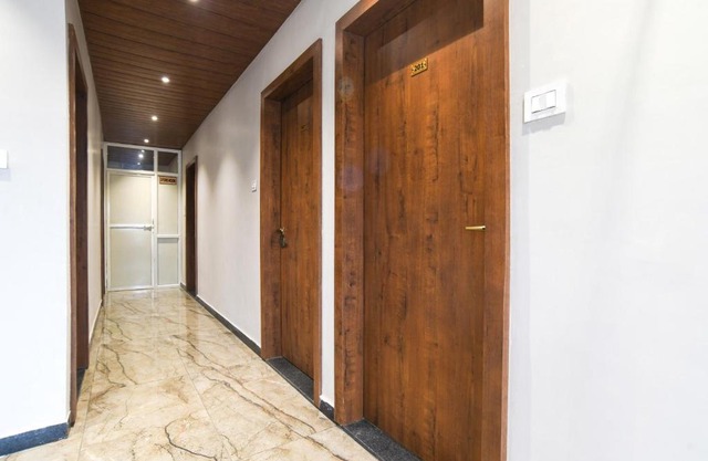 OYO Flagship 77772 Hotel Ss Blu