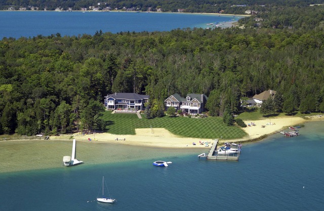 Oyster Bay Beach House Getaway