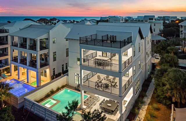 Oz by The Sea|Easy Beach Access|Gulf Views|Private Pool|Golf Cart