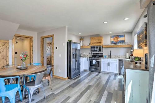 'Pagosa Elevated' Downtown Home