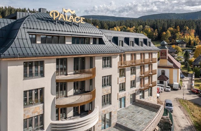 Palace Apartments
