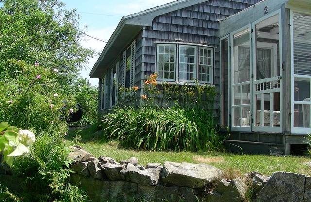 'Palace' Oceanfront, Picturesque Cove & Semiprivate Beach