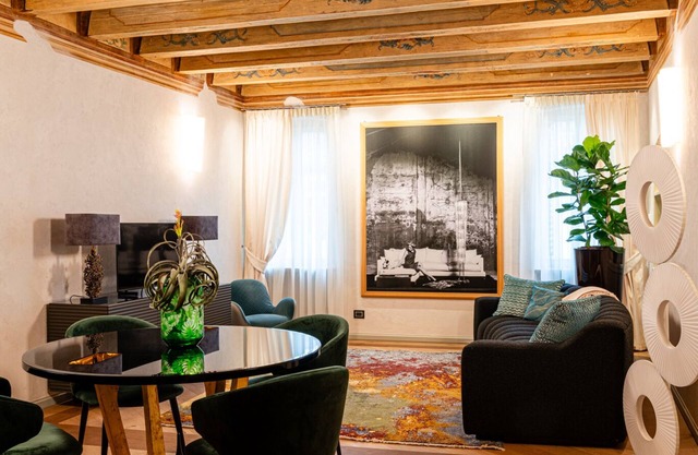 Palazzo Reggiani - Lorenzo De Medici luxury apartment