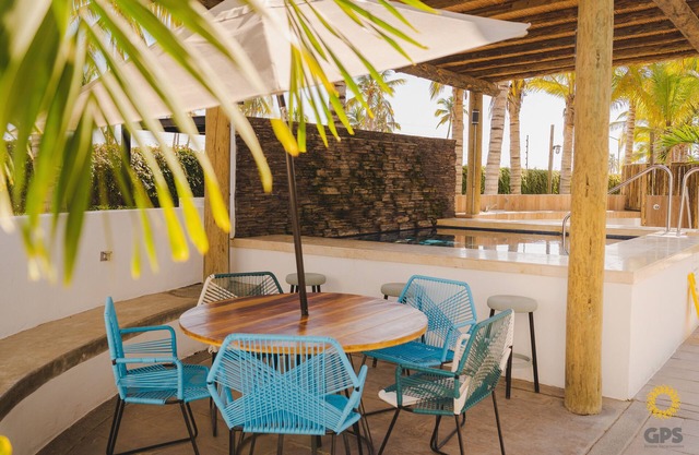 Palmilla Apartments