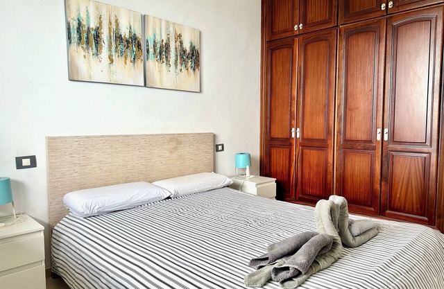 Pambnb - Chic Seaview Apartment with Gym & Kids Park