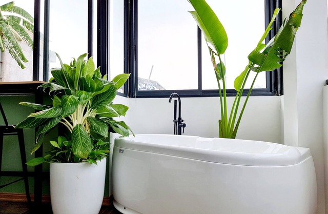 Panaromic view* Bathtub Brandnew Apt* Central Cau Giay
