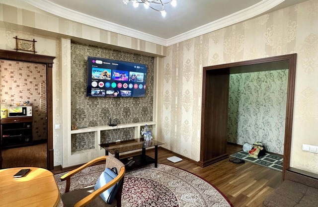 Panoramic City View Apartment near Alay Bazaar