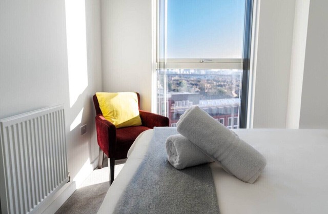 Panoramic Flat London