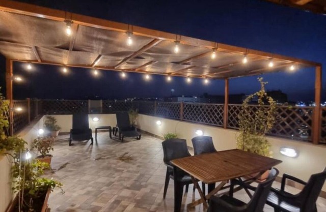 Panoramic penthouse in the center of Quartu S. Elena a few minutes from the sea. IUN P1349