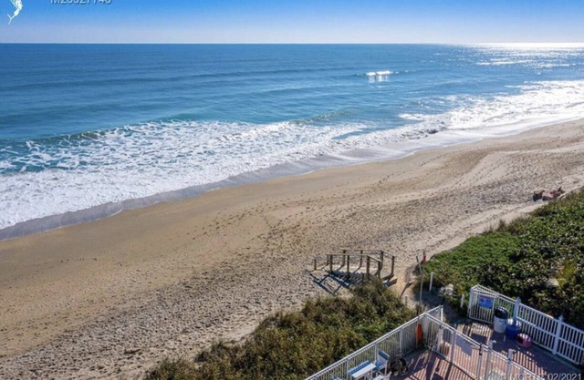 Paradise awaits - Just Across from Atlantic Ocean