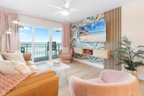 Paradise Beach Club - Oceanfront and Penthouse