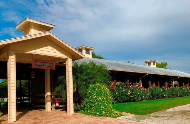 Paradise Ranch Bunkhouse · Horse Ranch Adventures