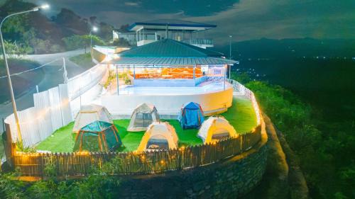 Paragliding Resort