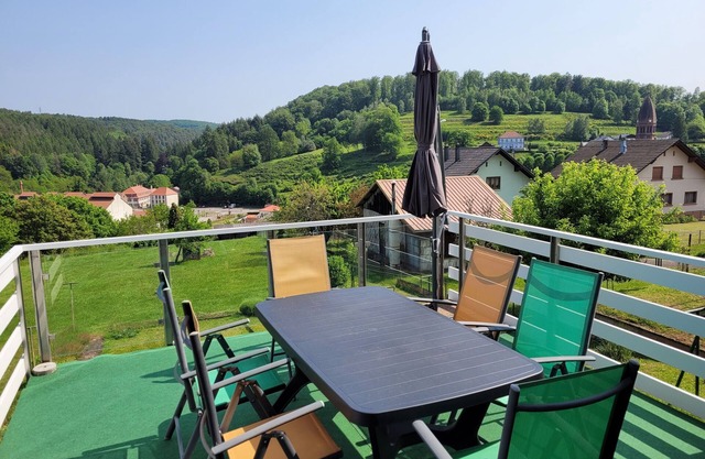Paraison, Appartement Avec Terrasse Plein sud et Baignoire à jet
