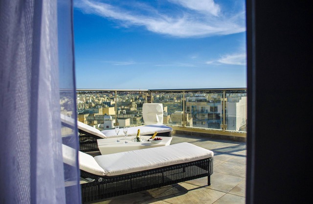 Paramount Bay Penthouse