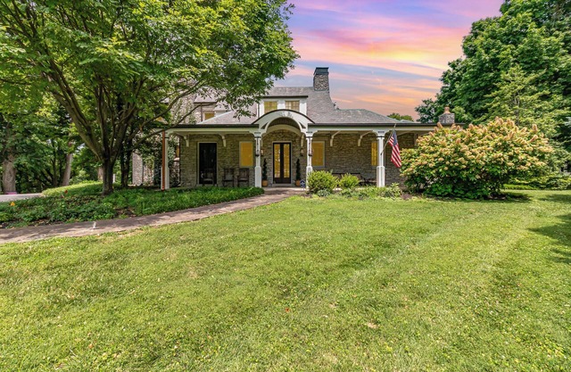 Parklike Estate in the Heart of Louisville w/Pool and Gardens - Family Friendly