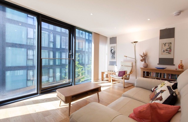 Pass the Keys | Elegant and Modern Apartment at the Meadows, in Central Edinburgh