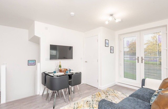 Pass the Keys | Horsforth Haven - Brand New Townhouse With Balcony
