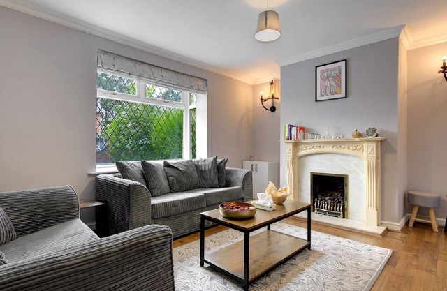 Pass the Keys | Modern Comfortable Home with parking
