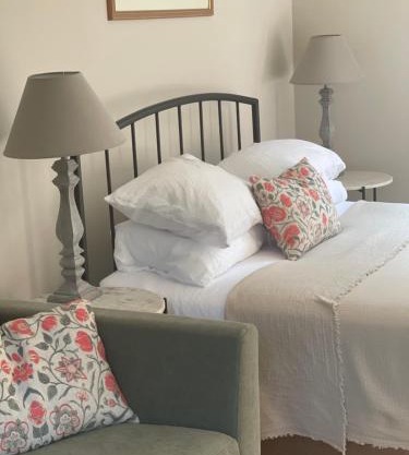 Peaceful Garden Retreat in Tunbridge Wells