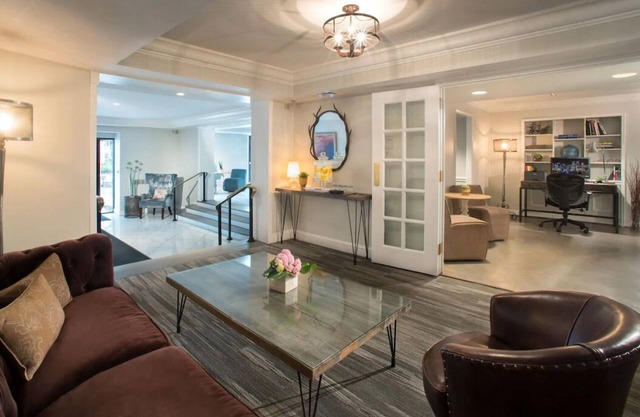 Peaceful Retreat in Washington! Pets are Allowed, Close to Dupont Circle