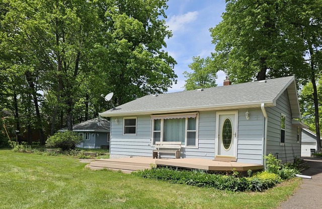 Peaceful retreat on Mille Lacs perfect for anglers, nature lovers and families.