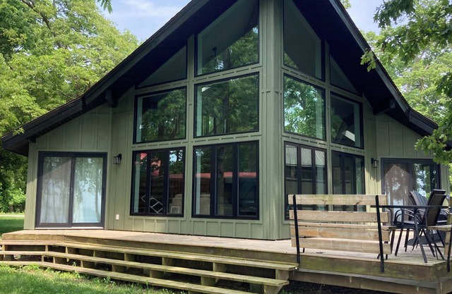 Pelee Cabana: Private beach front property with stunning nightly sunsets