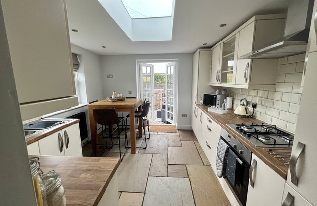 Penderyn Cottage, Waterfall Country, Brecon Beacons