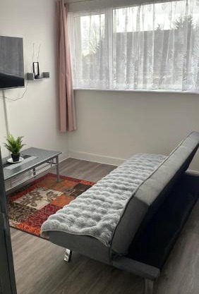 Penn Gardens Flat 1 - 2 - 3 & 4 Apartments