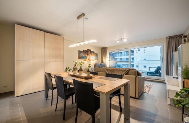 Penthouse apartment with spacious terrace & sea view