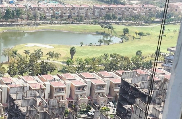 PENTHOUSE luxurious spacious Golf facing 3 Bedroom with attached washrooms