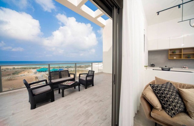 Penthouse Sunset Balcony by Sea N' Rent