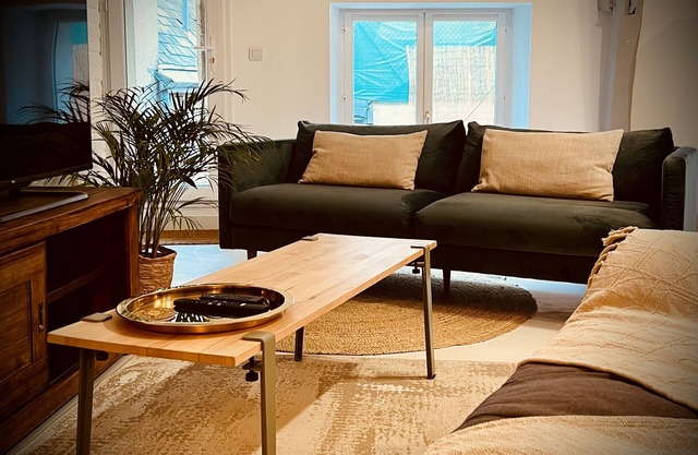 Penthouse, Town center, Air-conditioned, + amenities