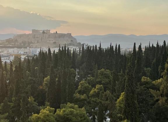Penthouse with amazing view of Acropolis!