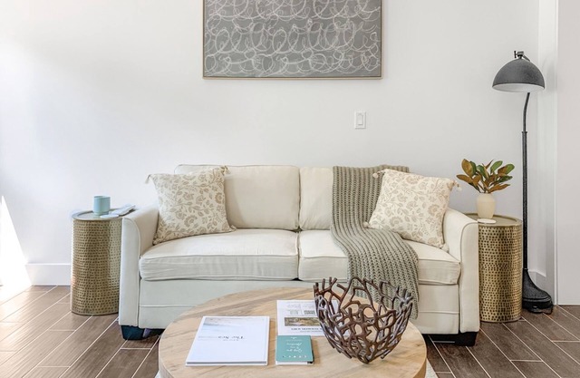 Perch - Baker's Acres: Tranquil Studio on View Property