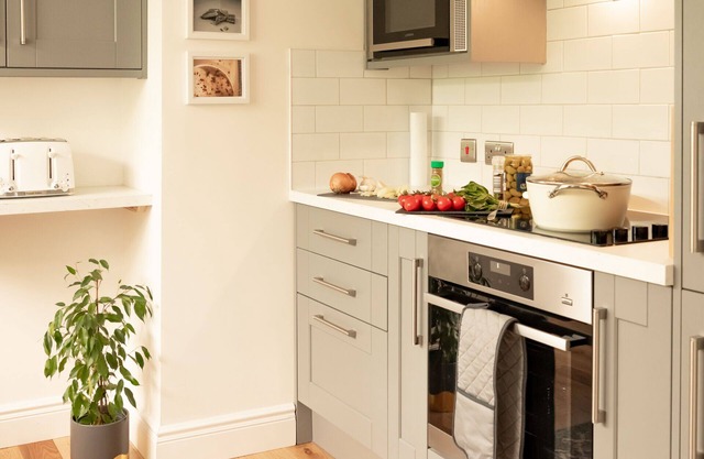 Perfect Bicester Village stay at 2 bedroom house