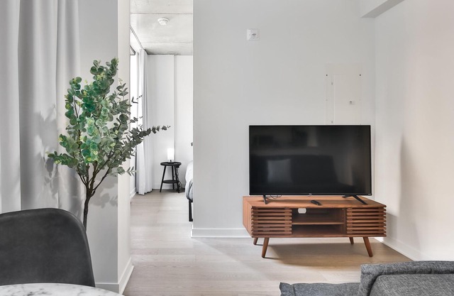 Perfect Location in City | MUST Stay | VERY Clean