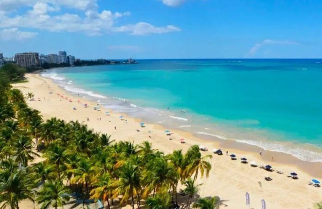 Perfect-Location w/ Pool | Accommodates 8