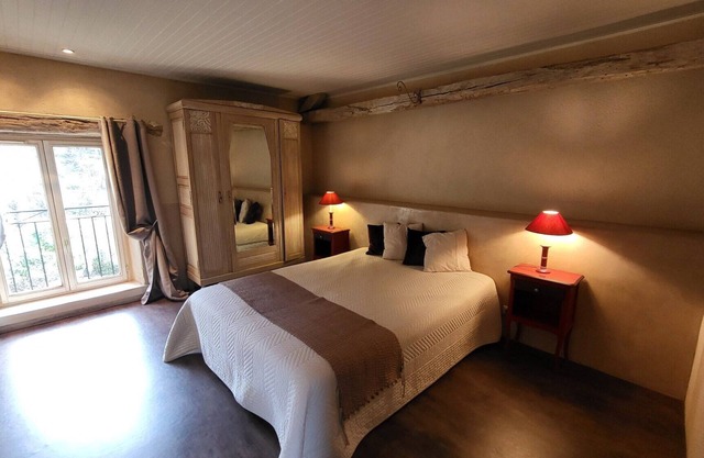 Périgourdine house in the valley of the 5 castles, 8 minutes from Sarlat