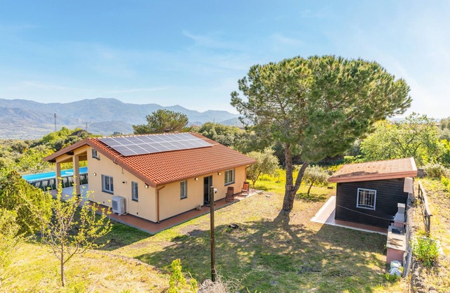Pet-Friendly Villa "Tuccios" with Garden, Terrace & Wi-Fi