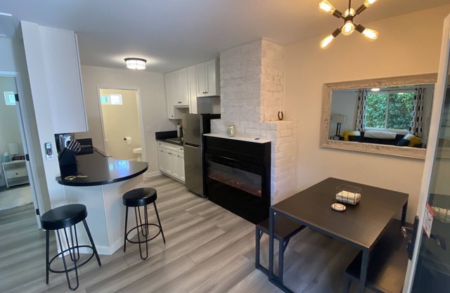 Pet-Friendly 1BR/1BA ADU, sleeps 2-4ppl, full kitchen, BBQ